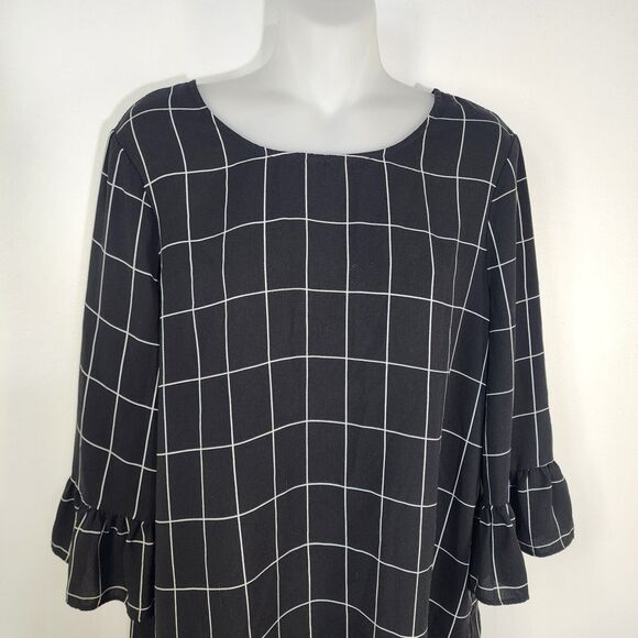 Adrianna Papell Womens Top Medium Black White Plaid Bell Sleeve Keyhole Relaxed - Picture 3 of 11